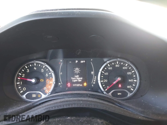 2015 Jeep Renegade Latitude with VIN ZACCJABT6FPB23098, listed as a IAAI auction lot 41538866 with 111,107 mi miles. Bid and sale history available at carsss.com. Image 7.
