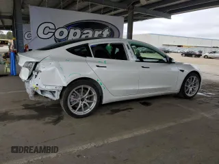2021 Tesla Model 3 Standard Range Plus z VIN 5YJ3E1EA1MF072130, wystawiony jako Copart lot #53911095 z przebiegiem 35 075 mil mil oraz Szkoda całkowita • Salvage title. Historia ofert i sprzedaży dostępna na DreamBid. Obrazek 3.
