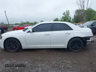 2014 Chrysler 300 S with VIN 2C3CCABG9EH355602, listed as a IAAI auction lot 42244756 with 165,816 mi miles and . Bid and sale history available at DreamBid. Image 14.