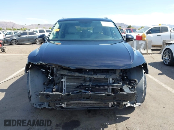 2018 Volkswagen Tiguan SEL with VIN 3VV3B7AX4JM056650, listed as a IAAI auction lot 42394948 with 35,696 mi miles and . Bid and sale history available at DreamBid. Image 13.