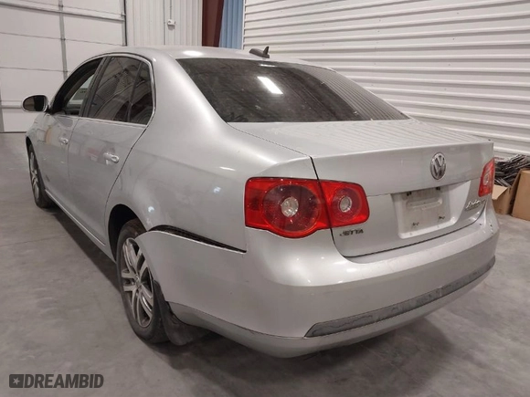 2006 Volkswagen Jetta Sedan 1.9L TDI with VIN 3VWDT71K16M771958, listed as a IAAI auction lot 41824596 with 190,035 mi miles. Bid and sale history available at carsss.com. Image 3.