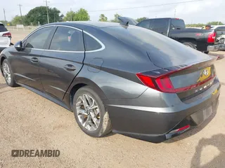 2023 Hyundai Sonata SEL z VIN KMHL64JA3PA277879, wystawiony jako IAAI lot #42001681 z przebiegiem 27 989 mil mil oraz . Historia ofert i sprzedaży dostępna na DreamBid. Obrazek 3.