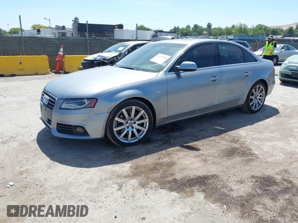 2010 Audi A4 Premium Plus z VIN WAUEFAFL0AN006765, wystawiony jako IAAI lot #42273129 z przebiegiem 136 960 mil mil oraz . Historia ofert i sprzedaży dostępna na DreamBid. Obrazek 2.