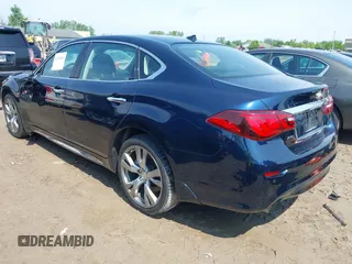 2019 Infiniti Q70 Luxe с VIN JN1BY1PR9KM725249, выставлен на аукционе IAAI как лот 42541363 с пробегом 40 201 миль миль и . История ставок и продаж доступна на DreamBid. Изображение 3.