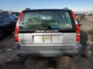 1999 Volvo V70 XC with VIN YV1LZ56D7X2617561, listed as a Copart auction lot 84968394 with 164,035 mi miles and Salvage Title. Bid and sale history available at carsss.com. Image 6.