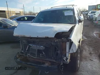 2009 GMC Yukon XL SLT w/4SB with VIN 1GKFC36J89R300675, listed as a IAAI auction lot 41301143 with 241,306 mi miles. Bid and sale history available at carsss.com. Image 13.