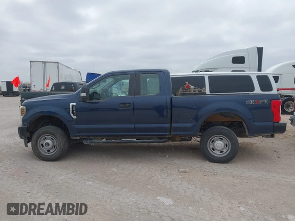 2018 Ford F-250 XL with VIN 1FT7X2B68JEB42589, listed as a IAAI auction lot 42105402 with 295,044 mi miles and . Bid and sale history available at DreamBid. Image 13.