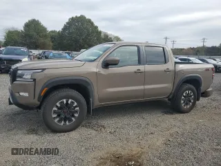 2024 Nissan Frontier S z VIN 1N6ED1EK2RN655610, wystawiony jako Copart lot #78972094 z przebiegiem 6 834 mil mil oraz Szkoda całkowita • Salvage title. Historia ofert i sprzedaży dostępna na DreamBid. Obrazek 1.
