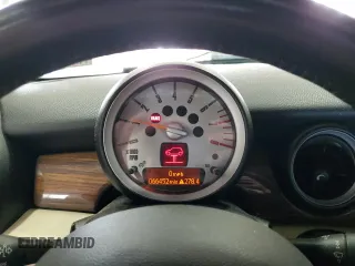 2010 MINI Hardtop S с VIN WMWMF7C55ATX44934, выставлен на аукционе Copart как лот 54049965 с пробегом 66 452 миль миль и Списание • Salvage title. История ставок и продаж доступна на DreamBid. Изображение 9.