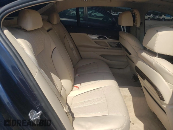 2020 BMW 7 Series 750i xDrive with VIN WBA7U2C04LCD70929, listed as a Copart auction lot 69319703 with 21,729 mi miles. Bid and sale history available at carsss.com. Image 10.
