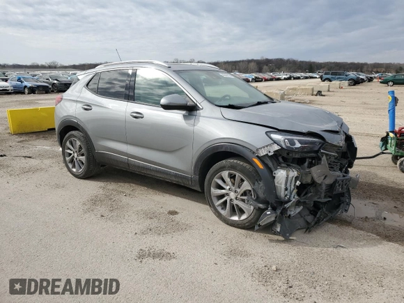 2023 Buick Encore GX Essence z VIN KL4MMGSLXPB132911, wystawiony jako Copart lot #49880115 z przebiegiem 50 287 mil mil oraz Szkoda całkowita • Salvage title. Historia ofert i sprzedaży dostępna na DreamBid. Obrazek 4.