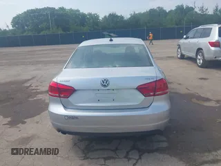 2014 Volkswagen Passat SE with VIN 1VWBT7A37EC039074, listed as a IAAI auction lot 42439583 with 109,654 mi miles and . Bid and sale history available at DreamBid. Image 17.