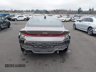 2024 Hyundai Elantra SEL z VIN KMHLS4DG1RU843180, wystawiony jako IAAI lot #41461928 z przebiegiem 514 mil mil oraz . Historia ofert i sprzedaży dostępna na DreamBid. Obrazek 17.
