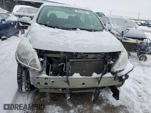 2013 Nissan Versa S with VIN 3N1CN7AP0DL895634, listed as a Copart auction lot 87633665 with 80,053 mi miles and Salvage title. Bid and sale history available at DreamBid. Image 5.