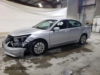 2011 Honda Accord LX z VIN 1HGCP2F32BA091406, wystawiony jako Copart lot #49153625 z przebiegiem 174 352 mil mil oraz Szkoda całkowita • Salvage title. Historia ofert i sprzedaży dostępna na DreamBid. Obrazek 1.