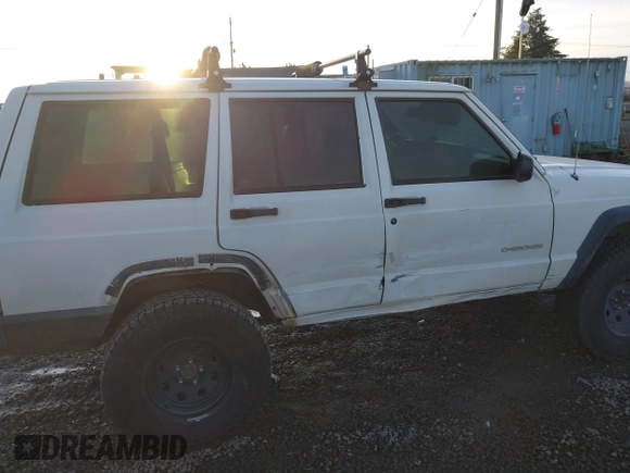 2000 Jeep Cherokee z VIN 1J4FF28P6YL132738, wystawiony jako IAAI lot #41382855 z przebiegiem 196 213 mil mil oraz . Historia ofert i sprzedaży dostępna na DreamBid. Obrazek 6.
