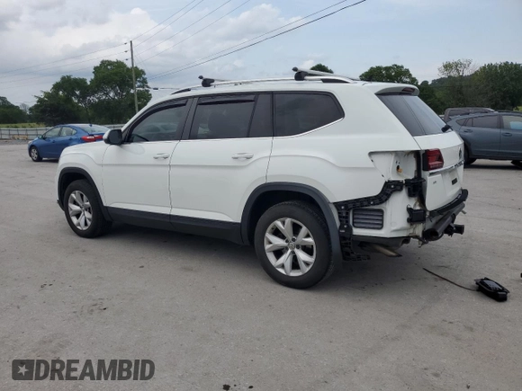 2018 Volkswagen Atlas SE with VIN 1V2LR2CA3JC552318, listed as a Copart auction lot 56500065 with 111,588 mi miles and Salvage title. Bid and sale history available at DreamBid. Image 2.