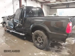 2010 Ford Super Duty F-250 SRW XL with VIN 1FTSW2BY5AEB35467, listed as a IAAI auction lot 41614550 with 190,759 mi miles. Bid and sale history available at carsss.com. Image 3.