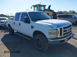 2008 Ford Super Duty F-250 SRW XL with VIN 1FTSW21R88ED53164, listed as a IAAI auction lot 42054260 with 357,550 mi miles. Bid and sale history available at carsss.com. Image 1.