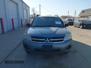 2008 Mitsubishi Endeavor LS with VIN 4A4MN21S98E043502, listed as a IAAI auction lot 41783447 with 114,394 mi miles. Bid and sale history available at carsss.com. Image 12.