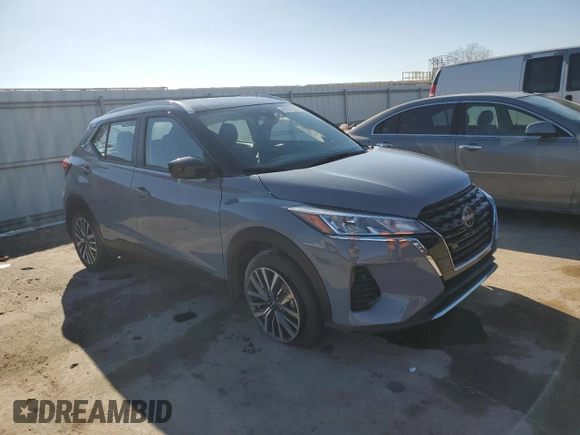 2023 Nissan Kicks SV with VIN 3N1CP5CV0PL551526, listed as a Copart auction lot 49707195 with 8,371 mi miles and Salvage Title. Bid and sale history available at DreamBid. Image 4.