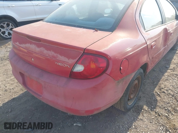 2000 Dodge Neon Highline with VIN 1B3ES46C1YD783702, listed as a IAAI auction lot 40712156 with 140,724 mi miles. Bid and sale history available at carsss.com. Image 3.
