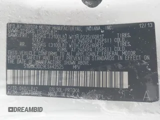2014 Toyota Sienna XLE with VIN 5TDYK3DC9ES442525, listed as a IAAI auction lot 41502770 with Not provided miles and . Bid and sale history available at DreamBid. Image 9.