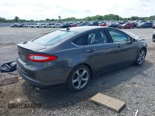 2015 Ford Fusion SE with VIN 3FA6P0H74FR110085, listed as a IAAI auction lot 42371471 with 137,620 mi miles and . Bid and sale history available at DreamBid. Image 4.