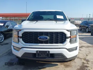 2023 Ford F-150 XL z VIN 1FTEW1CPXPKF87647, wystawiony jako IAAI lot #41486870 z przebiegiem 23 609 mil mil oraz . Historia ofert i sprzedaży dostępna na DreamBid. Obrazek 12.