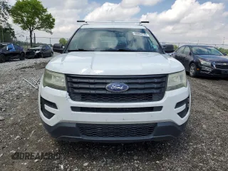 2016 Ford Police Interceptor Utility z VIN 1FM5K8AR4GGA08224, wystawiony jako Copart lot #56862745 z przebiegiem 122 780 mil mil oraz Tytuł czysty. Historia ofert i sprzedaży dostępna na DreamBid. Obrazek 5.