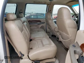 2000 Ford Excursion Limited с VIN 1FMNU42SXYEC01446, выставлен на аукционе Copart как лот 58023065 с пробегом 233 341 миль миль и Списание • Salvage title. История ставок и продаж доступна на DreamBid. Изображение 11.