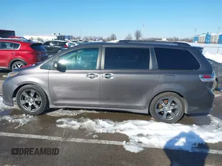 2017 Toyota Sienna SE with VIN 5TDXZ3DC0HS820274, listed as a IAAI auction lot 41272478 with 153,298 mi miles and . Bid and sale history available at DreamBid. Image 13.