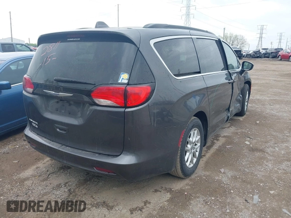 2020 Chrysler Voyager LXi z VIN 2C4RC1DG9LR265439, wystawiony jako IAAI lot #42122596 z przebiegiem 117 662 mil mil oraz . Historia ofert i sprzedaży dostępna na DreamBid. Obrazek 4.