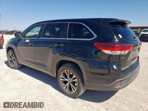 2018 Toyota Highlander LE with VIN 5TDZARFH1JS040530, listed as a Copart auction lot 57434705 with 112,912 mi miles and Salvage title. Bid and sale history available at DreamBid. Image 2.