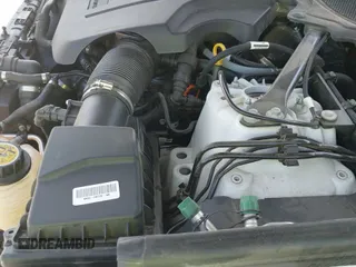 2022 Land Rover Range Rover Sport HSE Silver Edition z VIN SALWR2SU6NA215601, wystawiony jako IAAI lot #42831312 z przebiegiem 64 241 mil mil oraz . Historia ofert i sprzedaży dostępna na DreamBid. Obrazek 21.