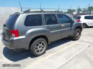2004 Mitsubishi Endeavor LS with VIN 4A4MM21S54E079264, listed as a IAAI auction lot 42036566 with 222,618 mi miles. Bid and sale history available at carsss.com. Image 4.