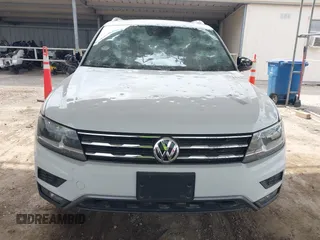 2018 Volkswagen Tiguan SEL with VIN 3VV2B7AX8JM120443, listed as a IAAI auction lot 42154773 with 70,256 mi miles and . Bid and sale history available at DreamBid. Image 12.