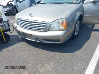 2002 Cadillac DeVille z VIN 1G6KD54Y12U219770, wystawiony jako IAAI lot #42474317 z przebiegiem 122 776 mil mil oraz . Historia ofert i sprzedaży dostępna na DreamBid. Obrazek 6.