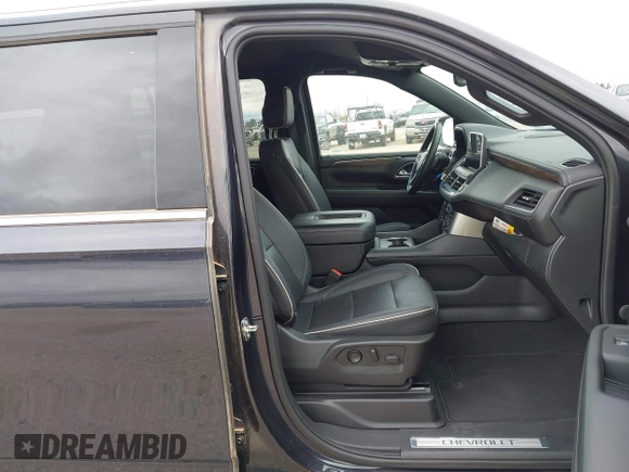 2023 Chevrolet Suburban Premier z VIN 1GNSKFKD2PR266705, wystawiony jako IAAI lot #42578313 z przebiegiem Nie podano mil oraz . Historia ofert i sprzedaży dostępna na DreamBid. Obrazek 5.