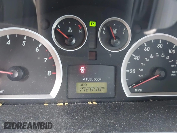 2005 Hyundai Santa Fe GLS with VIN KM8SC73D85U924785, listed as a IAAI auction lot 41964578 with 172,898 mi miles. Bid and sale history available at carsss.com. Image 7.