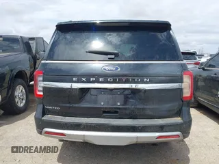 2024 Ford Expedition Limited with VIN 1FMJU2A83REA69642, listed as a IAAI auction lot 41959577 with 29,606 mi miles. Bid and sale history available at carsss.com. Image 16.