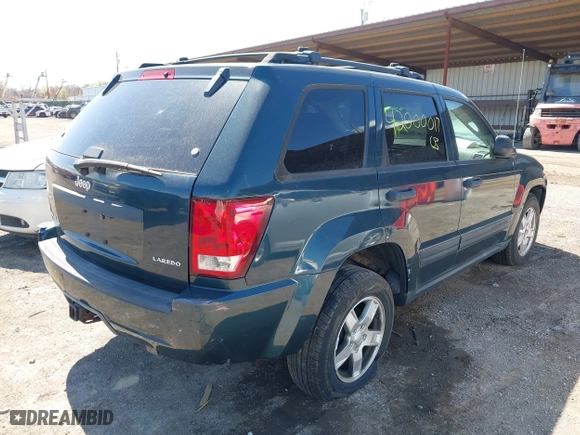 2005 Jeep Grand Cherokee Laredo with VIN 1J4HR48N85C536338, listed as a IAAI auction lot 42000017 with 195,758 mi miles. Bid and sale history available at carsss.com. Image 4.