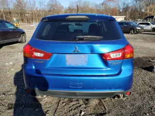 2015 Mitsubishi Outlander ES z VIN 4A4AP3AUXFE002703, wystawiony jako Copart lot #53451505 z przebiegiem 24 774 mil mil oraz Nie do naprawy • Non repairable. Historia ofert i sprzedaży dostępna na DreamBid. Obrazek 6.