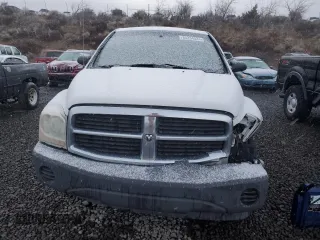 2005 Dodge Durango SXT with VIN 1D4HD38K15F541614, listed as a Copart auction lot 84234524 with 135,588 mi miles and Salvage title. Bid and sale history available at DreamBid. Image 5.