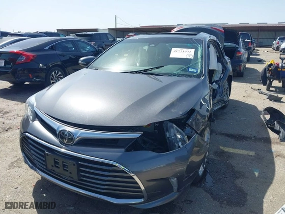 2018 Toyota Avalon XLE with VIN 4T1BK1EB3JU279937, listed as a IAAI auction lot 41711673 with 1 mi miles. Bid and sale history available at carsss.com. Image 2.
