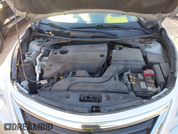 2015 Nissan Altima 2.5 SV with VIN 1N4AL3AP2FC591938, listed as a IAAI auction lot 41023604 with 132,988 mi miles. Bid and sale history available at carsss.com. Image 10.