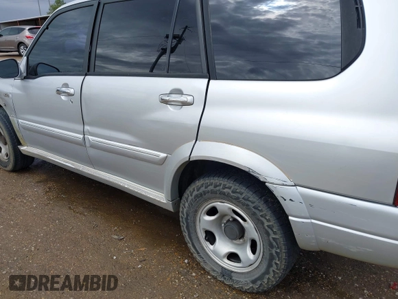 2002 Suzuki XL7 Standard z VIN JS3TY92V824101190, wystawiony jako IAAI lot #41749203 z przebiegiem 239 447 mil mil oraz . Historia ofert i sprzedaży dostępna na DreamBid. Obrazek 20.