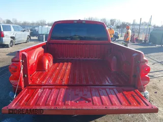 2006 Dodge Dakota SLT with VIN 1D7HE48K36S623701, listed as a IAAI auction lot 41695564 with 130,147 mi miles and . Bid and sale history available at carsss.com. Image 8.