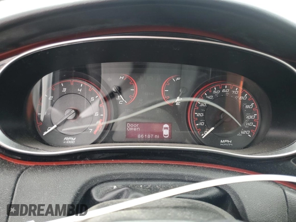 2015 Dodge Dart SXT z VIN 1C3CDFBB4FD118920, wystawiony jako Copart lot #57517425 z przebiegiem 86 187 mil mil oraz Szkoda całkowita • Salvage title. Historia ofert i sprzedaży dostępna na DreamBid. Obrazek 9.