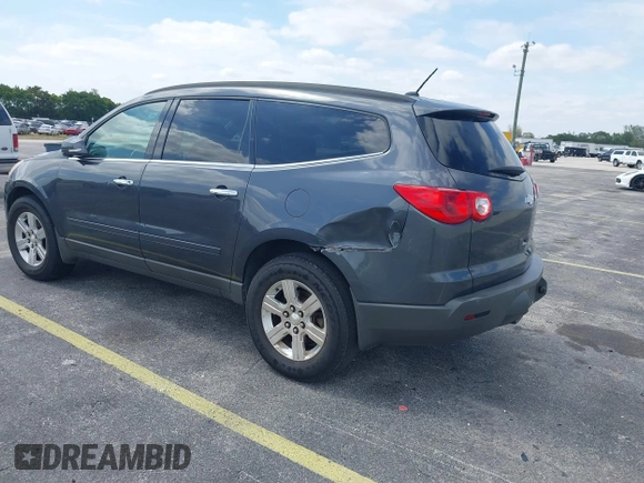 2012 Chevrolet Traverse 1LT z VIN 1GNKVGED1CJ337359, wystawiony jako IAAI lot #42101429 z przebiegiem 196 445 mil mil oraz . Historia ofert i sprzedaży dostępna na DreamBid. Obrazek 3.